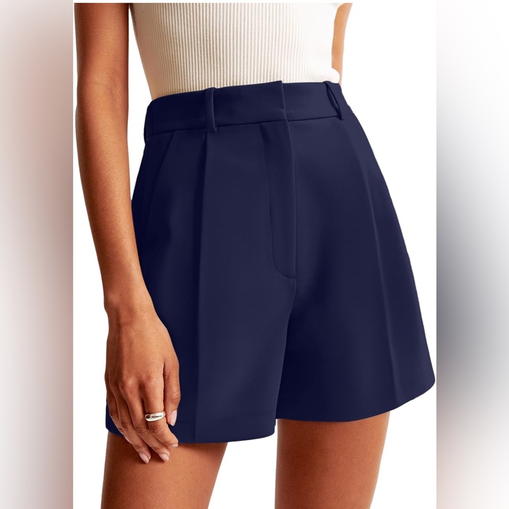 Women's Tailored Shorts